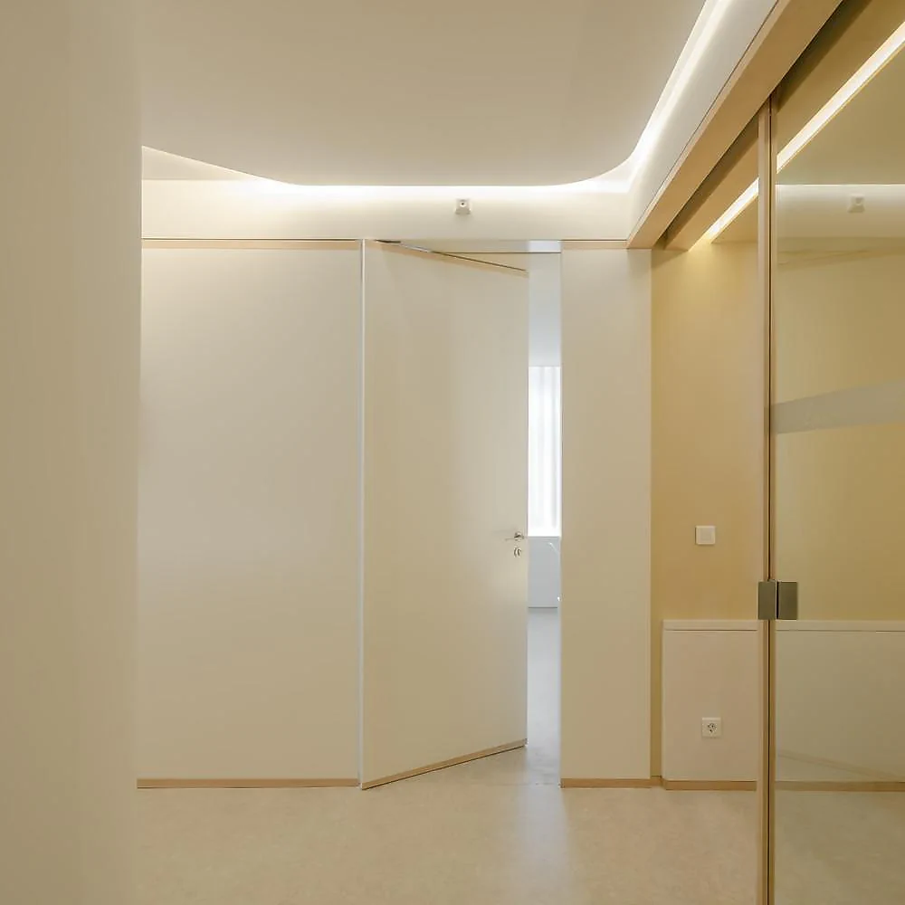 LMR Clinic, Lisbon